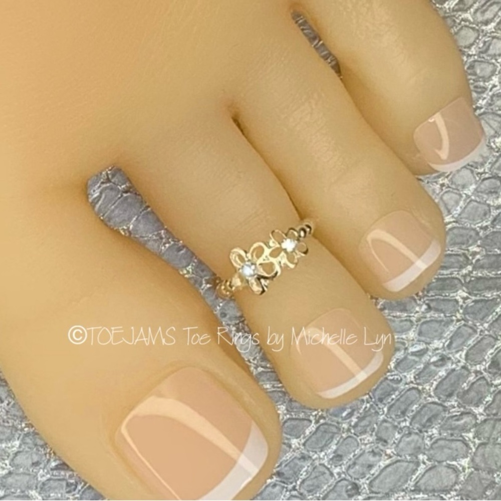 TOE RING TWO SISTERS FLOWERS Silver/Clear Crystals Stretch Elastic Beaded